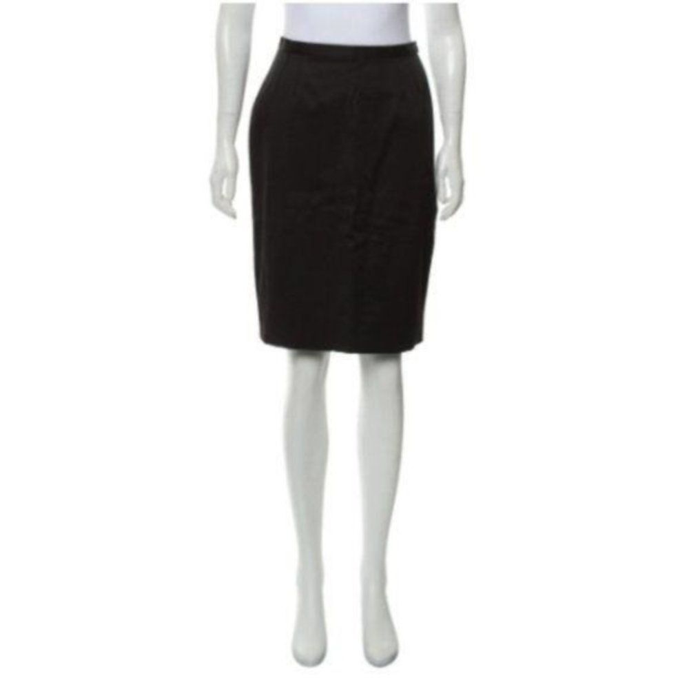 Dolce & Gabbana Pencil Skirt Measures 29x34 Womens Size IT42 US6
